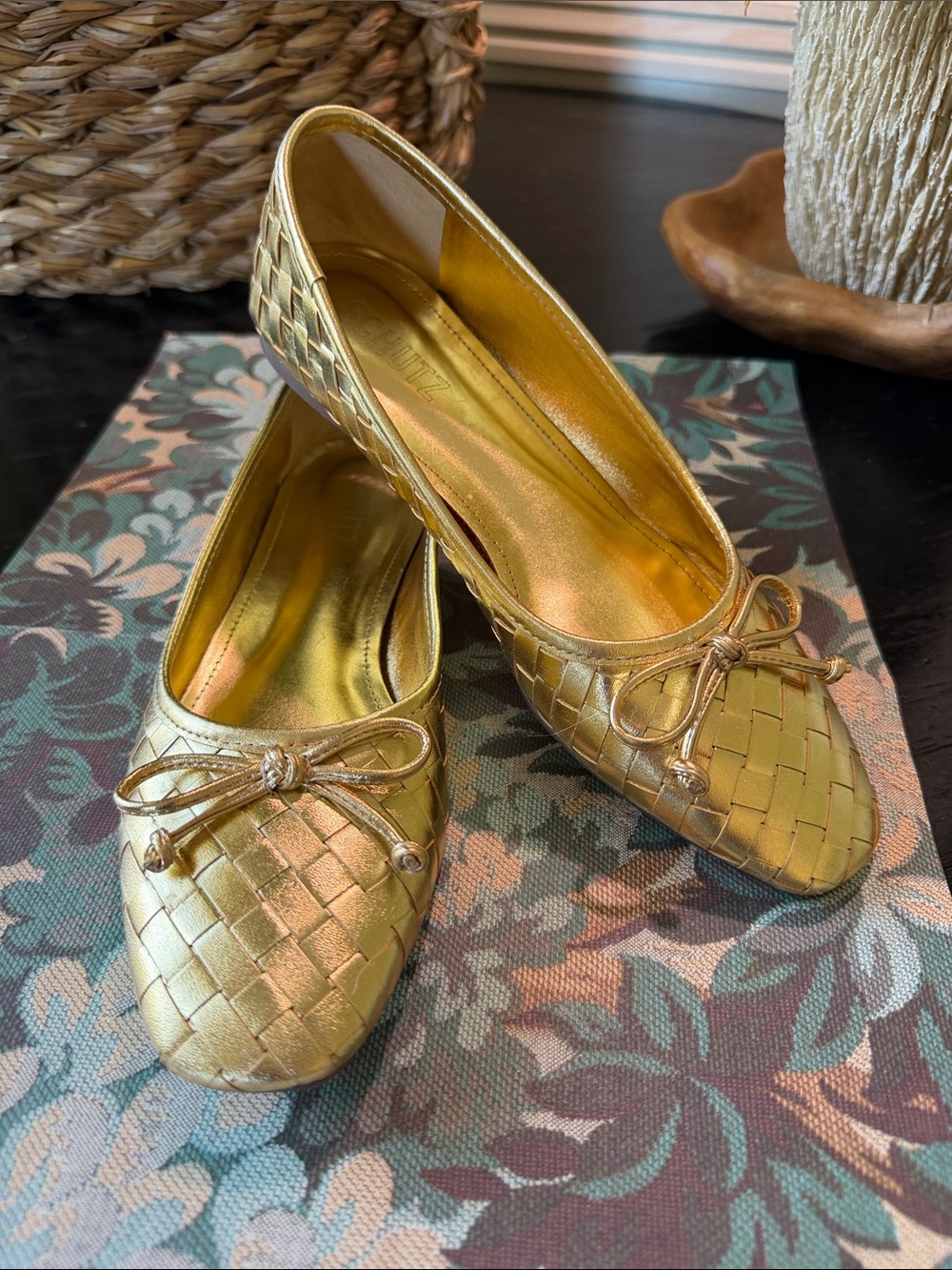Arissa Woven Women’s Metallic Gold Woven Ballet Flats 6